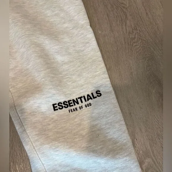 FEAR OF GOD ESSENTIALS
logo-print track pants - Picture 7 of 8